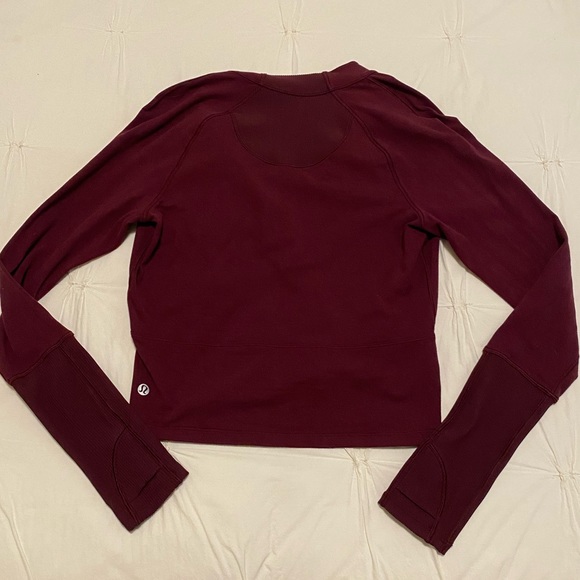 Lululemon cropped long sleeve size 4 - Picture 3 of 3